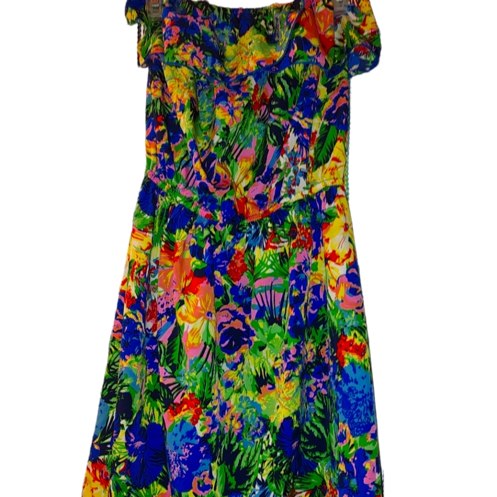 Size M off the shoulder summer dress.